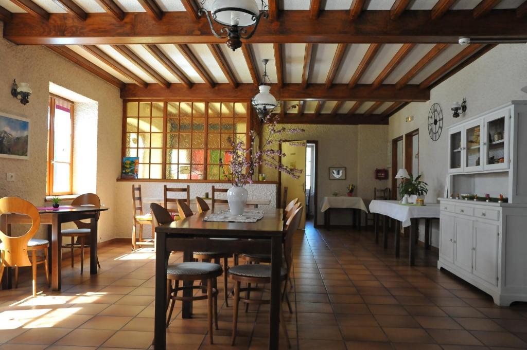 Hotel-Residence Les Volcans Murol Extérieur photo